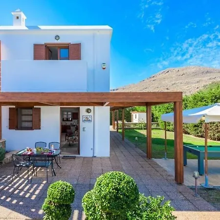 Sleeps 4 Pool Air Con Wifi Villa *